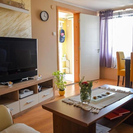 Golden Bis, Subotica Daire Dış mekan fotoğraf