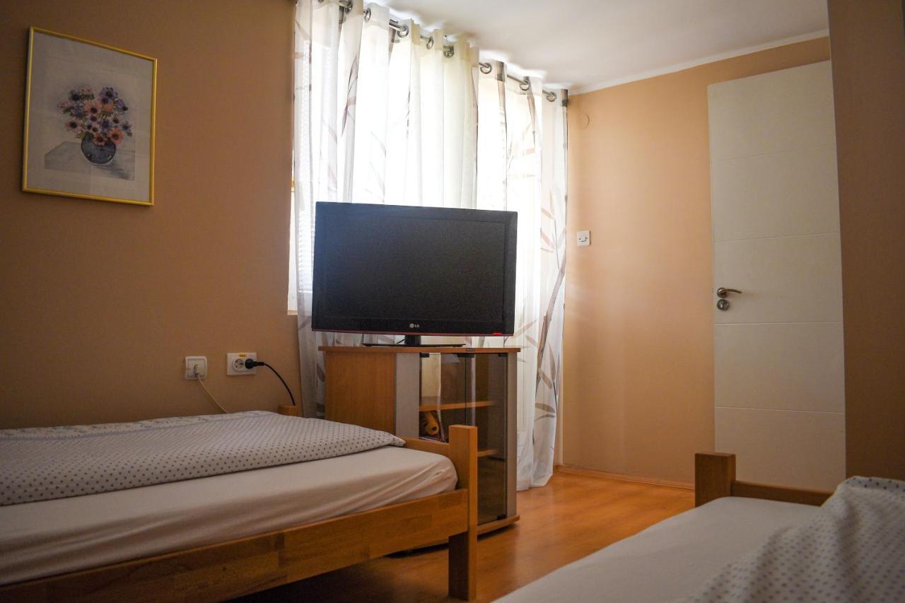 Golden Bis, Subotica Daire Dış mekan fotoğraf